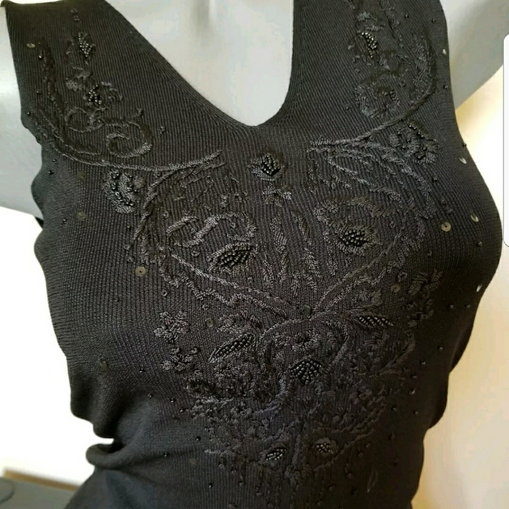 ZARA Fashion Sleeveless Black Top - Picture 2 of 5